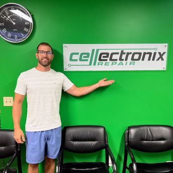 Cellectronix Repair - Rob at Cellectronix in Anoka, MN - Electronics Repair Near Me - Anoka, Minnesota