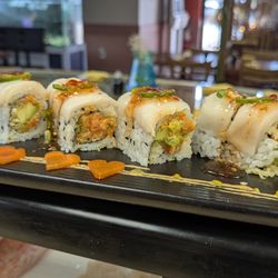 Ale Tuna Izakaya - Kiss of Fire Roll