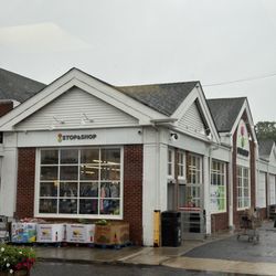 Stop & Shop - Front