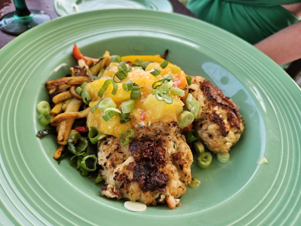 Beachcombers Tiki Hut