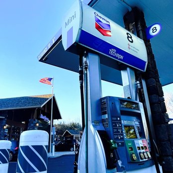 Chevron - Blue Goose store - Gas Stations Near Me - Lake Oswego, Oregon