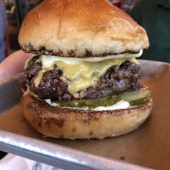 Social Kitchen & Bar - Cheeseburger - New American Near Me - Birmingham, Michigan