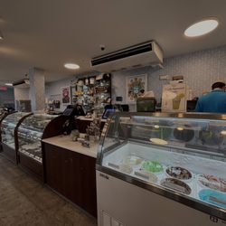 Kilwins Ice Cream - Chocolate - Fudge - Front counter