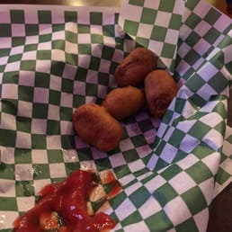 Corn dogs auhmazing