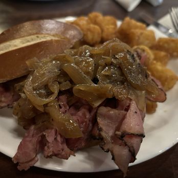 The Stein & Vine - Bars Near Me - Brandon, Florida The Stein & Vine - Bars Near Me - Brandon, Florida