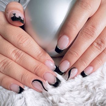Friendly Nail Spa - Sparkly Black for Christmas and New Year! - Nail Salons Near Me - Costa Mesa, California Friendly Nail Spa - Sparkly Black for Christmas and New Year! - Nail Salons Near Me - Costa Mesa, California