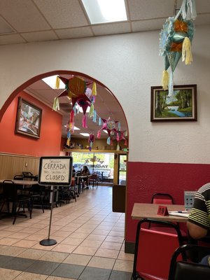Luis's Taqueria by null
