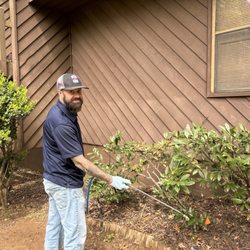 Matt's Pest Control - Uses protective wear, and safety wear when treating my house