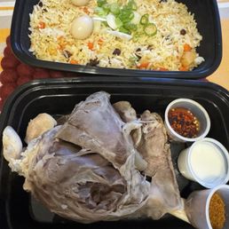Uyghur Roast Lamb Shank 维吾尔特色焖烤羊腿