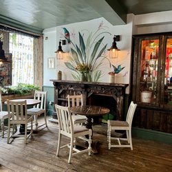 The Botanist - Inside
