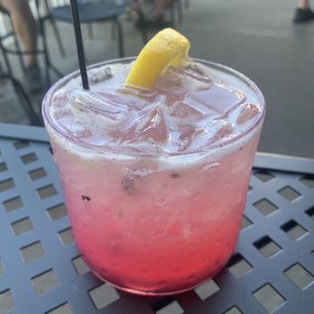 402 eat + drink - Berry Breeze. - American Near Me - Omaha, Nebraska 402 eat + drink - Berry Breeze. - American Near Me - Omaha, Nebraska