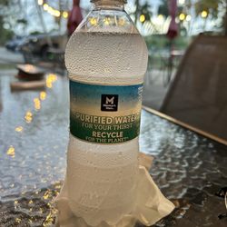 La Carreta Smoke & Bar - $2 water