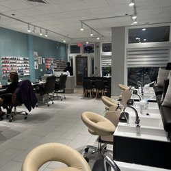 The Nail Lounge