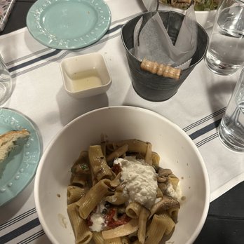 Da Pepo - Italian Near Me - Montclair, New Jersey