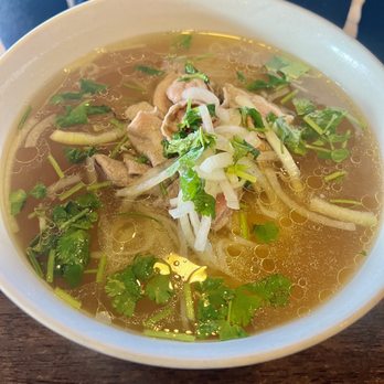 Pho Deluxe Tysons - Beef 36. Pho Eye of Round Steak - Tai - Large - Vietnamese Near Me - Vienna, Virginia Pho Deluxe Tysons - Beef 36. Pho Eye of Round Steak - Tai - Large - Vietnamese Near Me - Vienna, Virginia