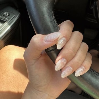 Pro Nails - Nail Salons Near Me - Mound, Minnesota