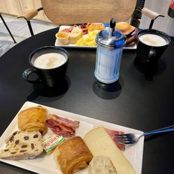 ibis Strasbourg Centre Halles - Breakfast (le petit-déjeuner )