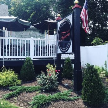 Amici Tavern - Outside - New American Near Me - North Haven, Connecticut