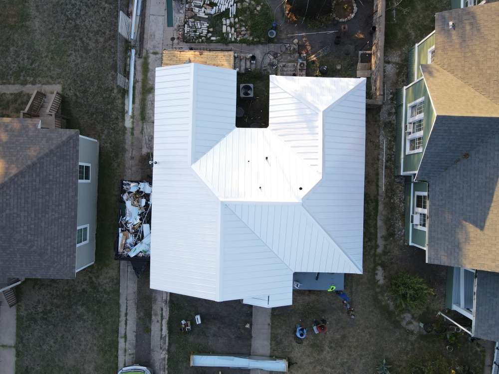 Slide of Xtreme Roofing