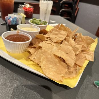 Yellow Brix Restaurant - chips salsa and guac - Seafood Near Me - Carlsbad, New Mexico Yellow Brix Restaurant - chips salsa and guac - Seafood Near Me - Carlsbad, New Mexico