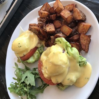 Finch - BLT Bene - American Near Me - Wildomar, California
