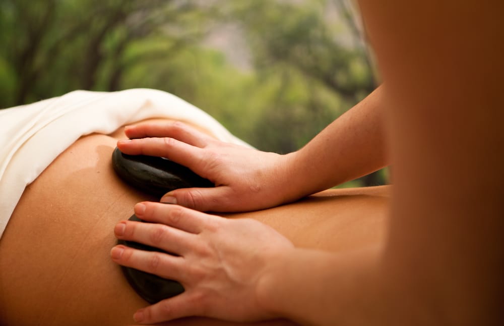 Riviera Wellness Spa Logo