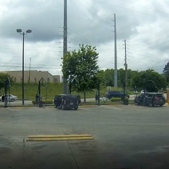 Premium Car Wash - Need a FREE vacuum? Even at peak times there is always one available - Car Wash Near Me - Dawsonville, Georgia