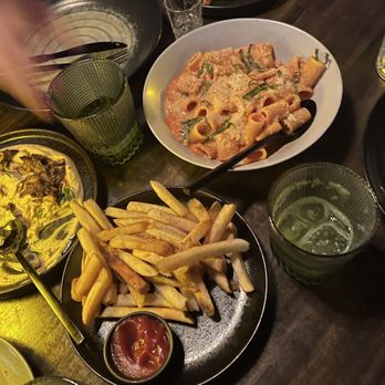 The Brandy - Fries - Mediterranean Near Me - Glendale, California