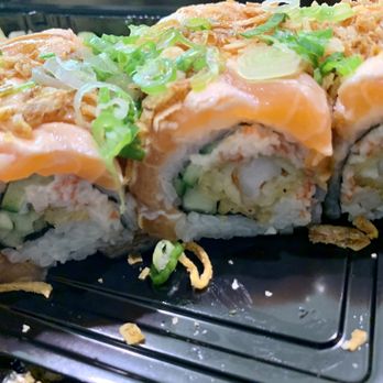 V Sushi - Warriors Roll side profile--roll is a little smaller than others but also matched in price so good if you want to order multiple to try. - Sushi Bars Near Me - Milpitas, California V Sushi - Warriors Roll side profile--roll is a little smaller than others but also matched in price so good if you want to order multiple to try. - Sushi Bars Near Me - Milpitas, California
