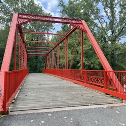 Turkey Foot Nature Park - Red bridge
