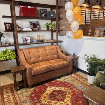 Frunchroom Collective - Seating area - Venues & Event Spaces Near Me - Libertyville, Illinois
