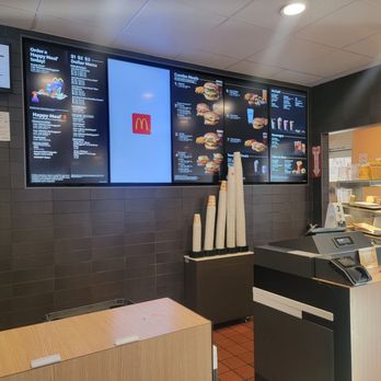 McDonald's - Fast Food Near Me - Gorman, California