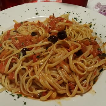 Angelina's - The BEST puttenesca ever! - Pizza Near Me - Lynbrook, New York