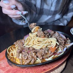 Imperial Kitchen and Bar - Sizzling meat sauce spaghetti
