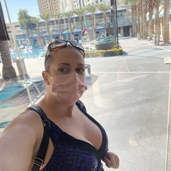 Amy Bandy - Cosmetic Surgeons Near Me - Newport Beach, California Amy Bandy - Cosmetic Surgeons Near Me - Newport Beach, California