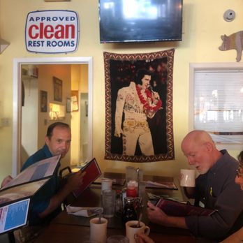 Big Bad Breakfast - Breakfast with Elvis - Breakfast & Brunch Near Me - Oxford, Mississippi