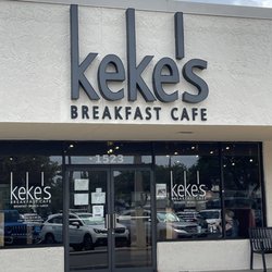 Keke's Breakfast Cafe - Outside of restaurant