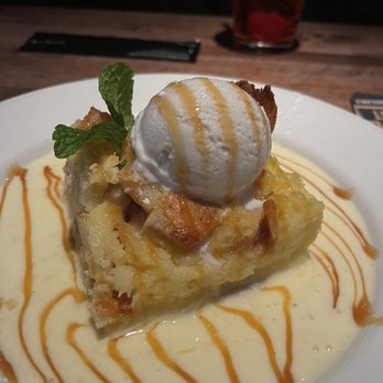 Yard House - Bread Pudding with Cr-me Anglaise - Bars Near Me - Pasadena, California Yard House - Bread Pudding with Cr-me Anglaise - Bars Near Me - Pasadena, California
