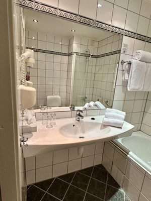 Kviknes Hotel by null