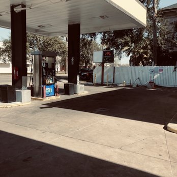Broadway Mobil - One of two pumping areas - Gas Stations Near Me - Galveston, Texas Broadway Mobil - One of two pumping areas - Gas Stations Near Me - Galveston, Texas