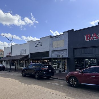 Leña - Outside - Pizza Near Me - Cleveland, Mississippi