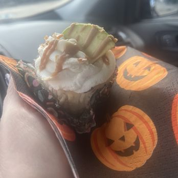 Little Flour Baked Goods - Caramel apple - Bakeries Near Me - Fort Mitchell, Kentucky