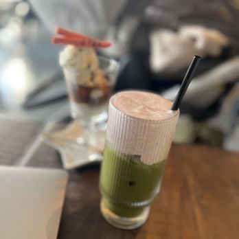 Makario Coffee Roasters - Dutch affogato and strawberry cream matcha - Coffee & Tea Near Me - Everett, Washington Makario Coffee Roasters - Dutch affogato and strawberry cream matcha - Coffee & Tea Near Me - Everett, Washington