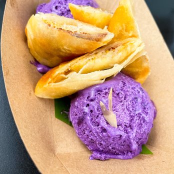 Estrellita - Turon w/ Ube Ice Cream - Filipino Near Me - Atlanta, Georgia