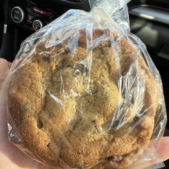 Fergie's Bakery & Convenience - Chocolate chip cookies - Grocery Near Me - Canmore, Alberta Fergie's Bakery & Convenience - Chocolate chip cookies - Grocery Near Me - Canmore, Alberta