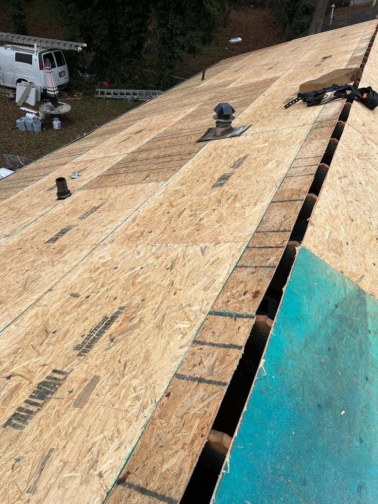 Slide of Ponce's Exterior