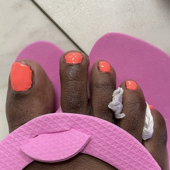 Perfect Nails - Nail polish is caked on and messy - Nail Salons Near Me - Whiteville, North Carolina