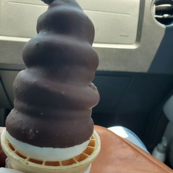 Dairy Queen - Huge dipped ice cream cone at the Wimberley Dairy Queen drive-thru! - Fast Food Near Me - Wimberley, Texas Dairy Queen - Huge dipped ice cream cone at the Wimberley Dairy Queen drive-thru! - Fast Food Near Me - Wimberley, Texas