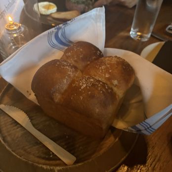 5th & Taylor - dinner roll - New American Near Me - Nashville, Tennessee