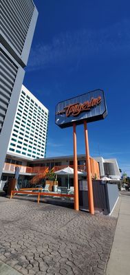The Tangerine - a Burbank Hotel by null